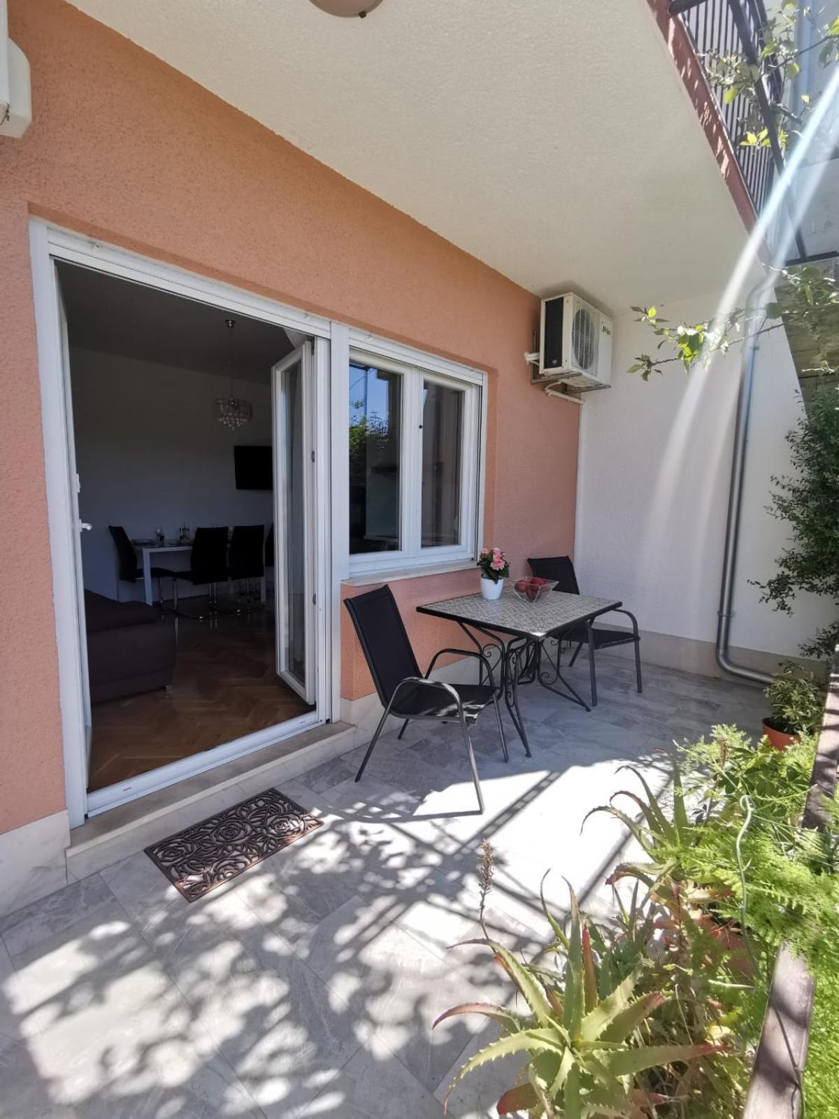 Apartments Mila Kaštela Szoba fotó