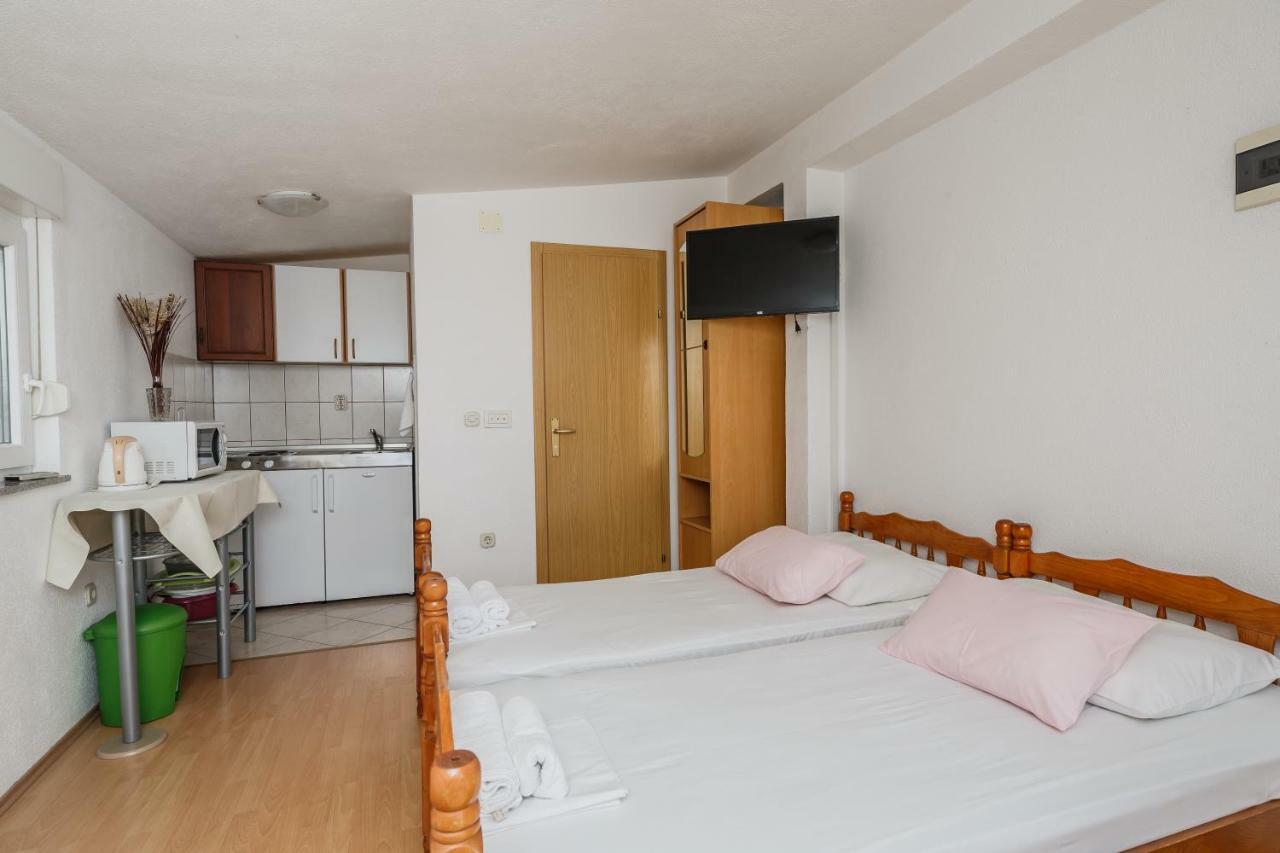 Apartments Mila Kaštela Kültér fotó