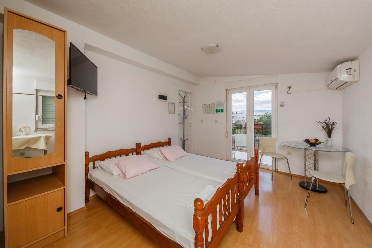 Apartments Mila Kaštela Kültér fotó