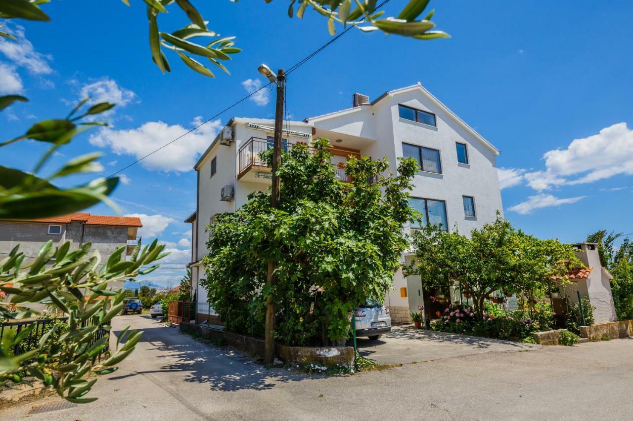Apartments Mila Kaštela Kültér fotó