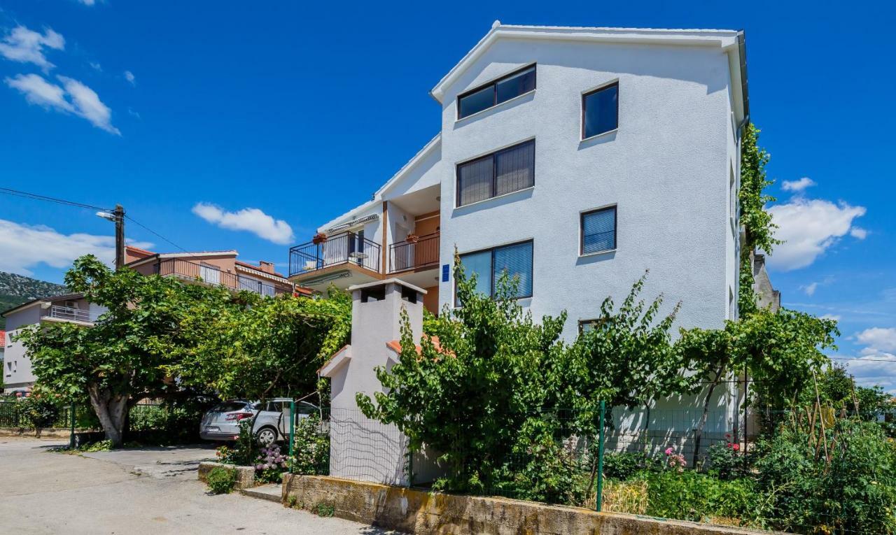 Apartments Mila Kaštela Kültér fotó